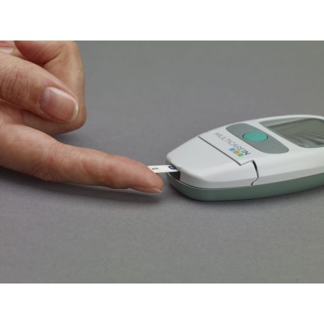 MultiCare IN 3 az 1-ben vércukor-, koleszterin és trigliceridszint-mérő készülék