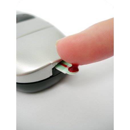 MultiCare IN 3 az 1-ben vércukor-, koleszterin és trigliceridszint-mérő készülék