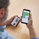 OMRON NightView automata csuklós vérnyomásmérő Bluetooth adatátvitellel