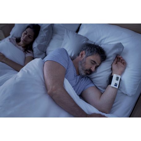 OMRON NightView automata csuklós vérnyomásmérő Bluetooth adatátvitellel